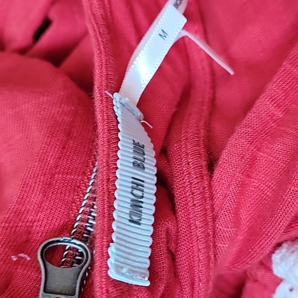 Kimchi Blue Lace Zip Tank - Picture 4 of 9